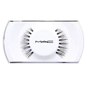 MAC Cosmetics charmer Lash 81